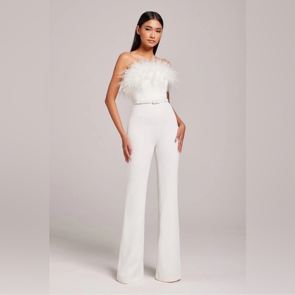 NWOT NADINE MERABI Colette White Feather Strapless belted Jumpsuit sz 12 - Picture 4 of 10